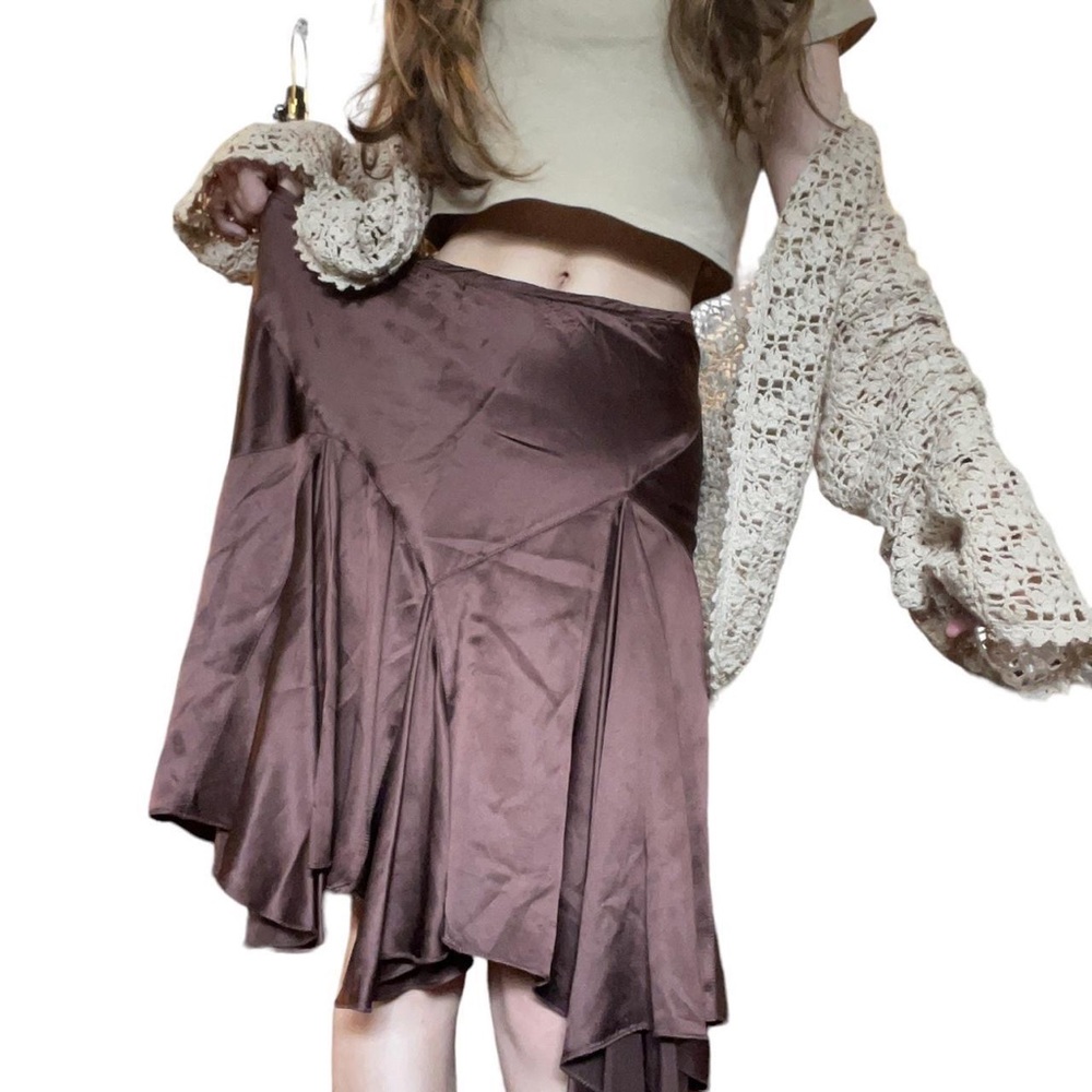 Silky brown skirt